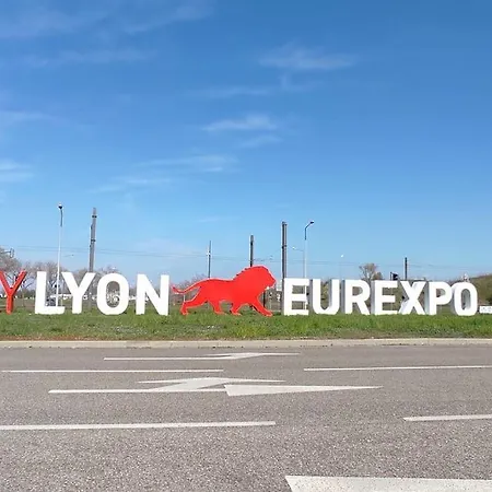 Eurexpo Groupama Ldlc Arena St Ex Lejlighed *